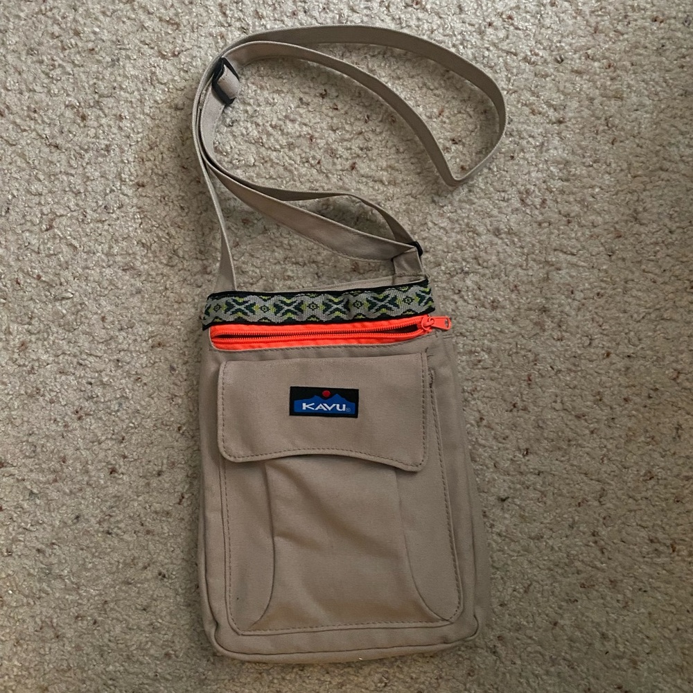 KAVU Sling Crossbody Bag for Everyday Adventure